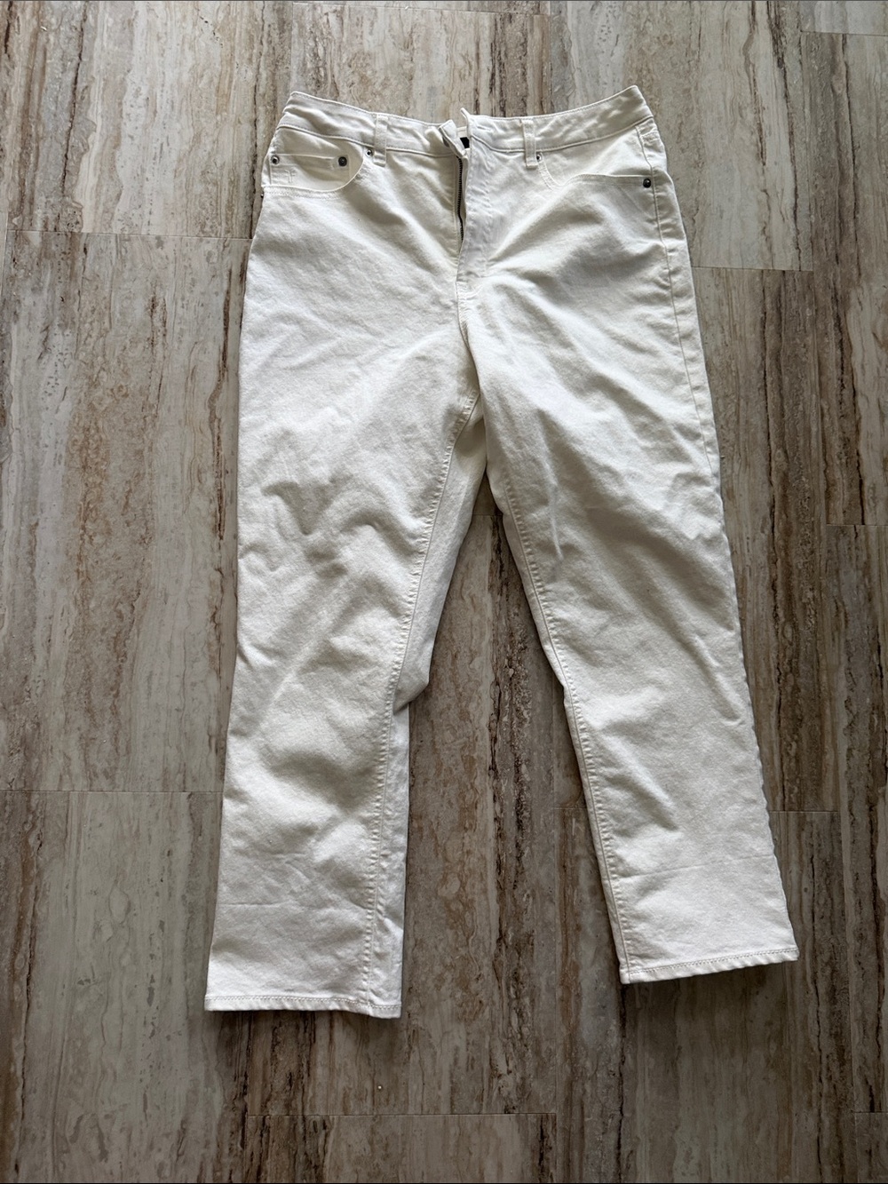 FRYE Off-White Denim Jeans with Black Label